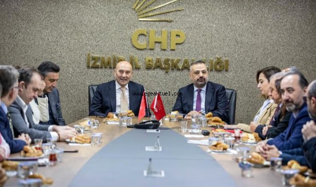 Başkan Soyer, CHP İzmir İl Başkanlığı’nı ziyaret etti