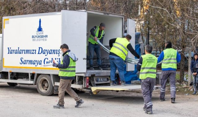 Büyükşehir ekipleri Kahramanmaraş’a 142 sobalı çadır kurdu