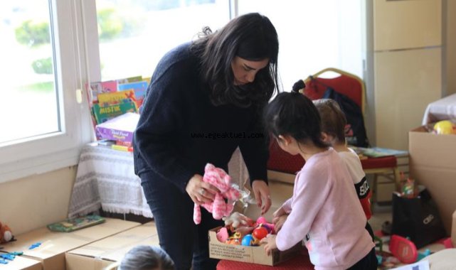 Depremzede Çocuklara Oyun Alanı
