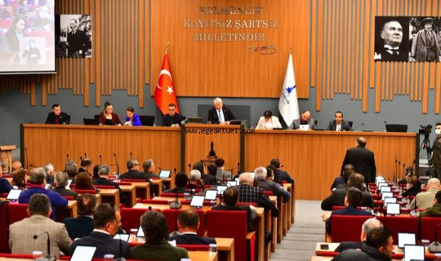 İzmir Büyükşehir Belediyesi’nden deprem bölgesindeki çiftçilere yem desteği