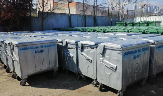 Karabağlar'ın afet bölgesine destekleri sürüyor