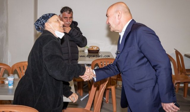 Başkan Soyer Özdere’de depremzedelerin kullanımına sunulan tesisi ziyaret etti