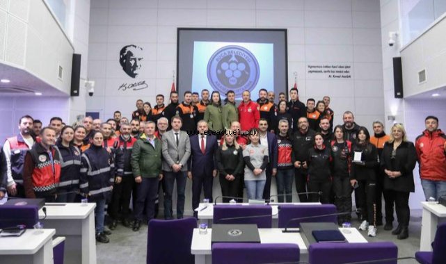 Buca’da depremin gerçek yüzü tartışıldı