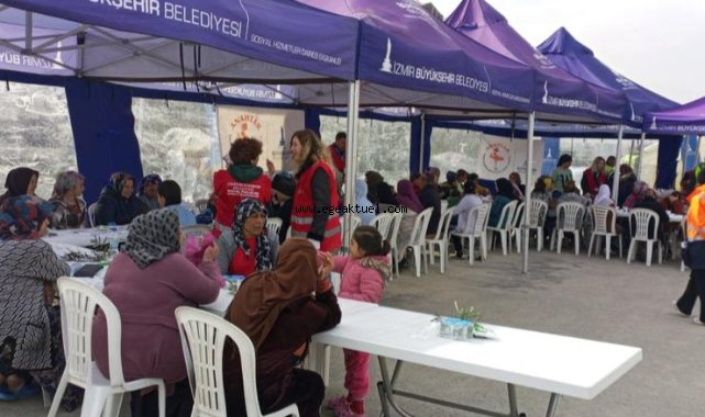 Çadır kentte 8 Mart kutlaması