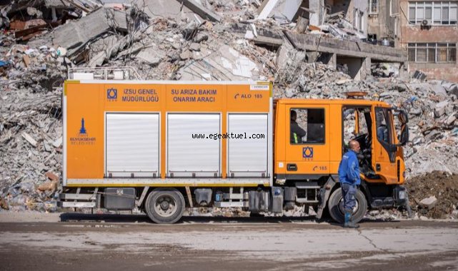 Deprem bölgesine su sağlamak için kesintisiz mesai