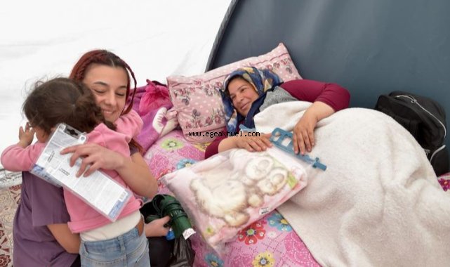Depremzede aile bebeklerine İzmirli doktorun adını verdi