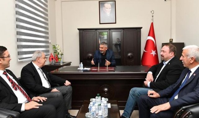 Başkan Gümrükçü'den sanayi sitesi ziyareti