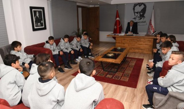 Başkan İduğ’dan geleceğin yıldızlarına nasihatler
