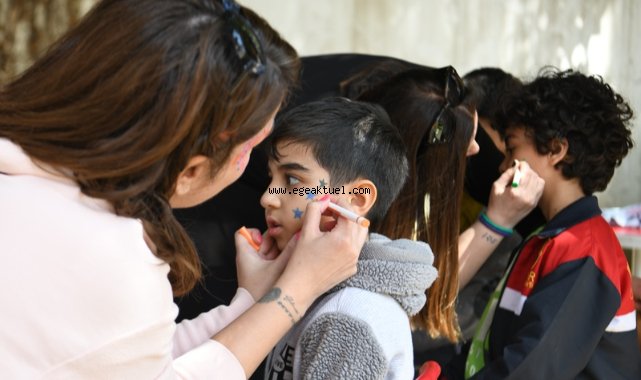 Depremzede çocuklara Bornova Belediyesi’nden moral etkinliği