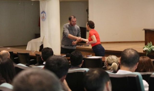 Efes Selçuk Belediyesi’nde memurlar için TİS süreci uzlaşma ve ikramiye kazanımıyla tamamlandı