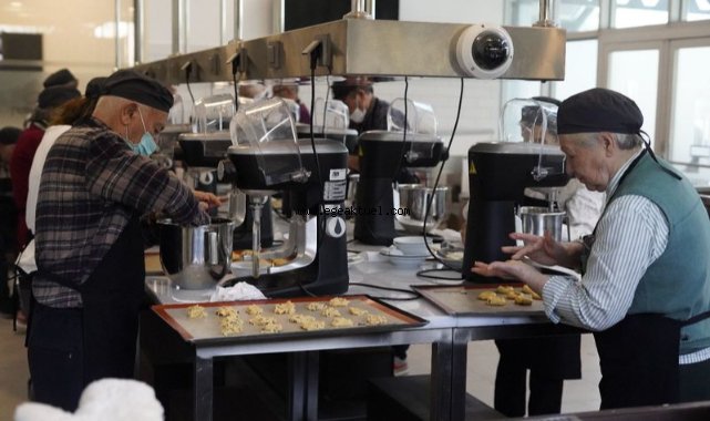 Karşıyaka'da Parkinson hastaları unutulmadı