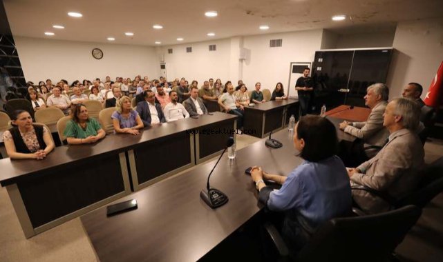 Başkan Engin, belediye personeli ile bayramlaştı
