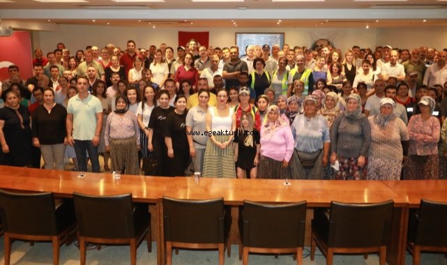 “Biz halkla ve çalışanlarıyla birlikte dimdik ayakta kalmayı başaran bir belediyeyiz”