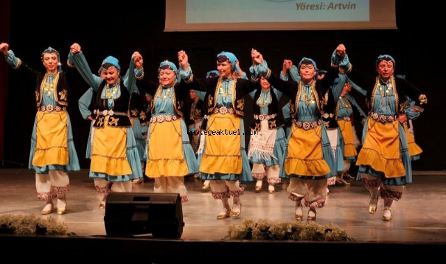 Bornova Halk Dansları Festivali son buldu