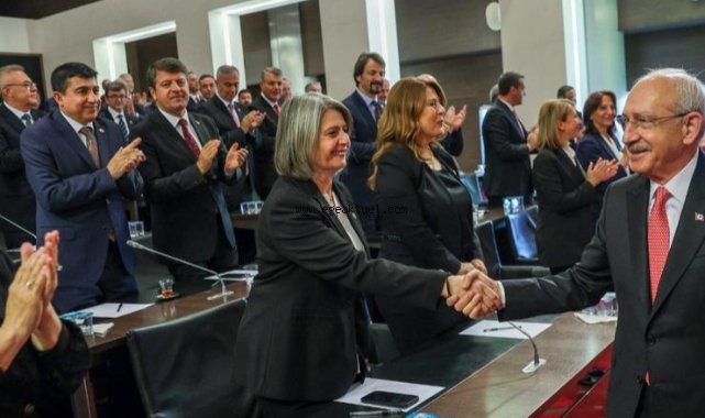 CHP'nin 28'nci dönem milletvekilleri ile bir araya geldi