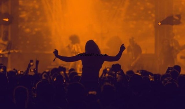 İzmir’de müzik yasağı ileri alındı, müftü şerh düştü
