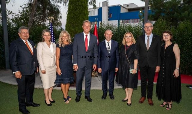 ABD’nin bağımsızlık yıldönümü İzmir’de kutlandı