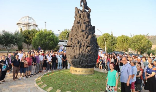 Bayraklı Madımak’ı unutmadı!
