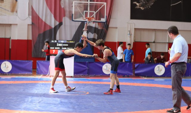 Bayraklı’nın spor kurslarına büyük ilgi