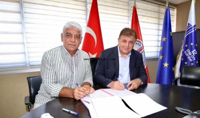 Karşıyaka’da yüzleri güldüren toplu iş sözleşmesi imzalandı