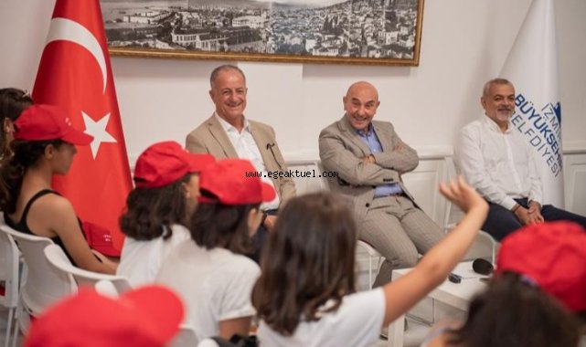 Adıyamanlı depremzede çocuklardan Başkan Soyer'e teşekkür