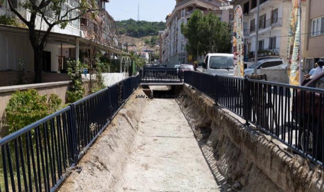 Dikili’deki Sülüklü Deresi temizlendi