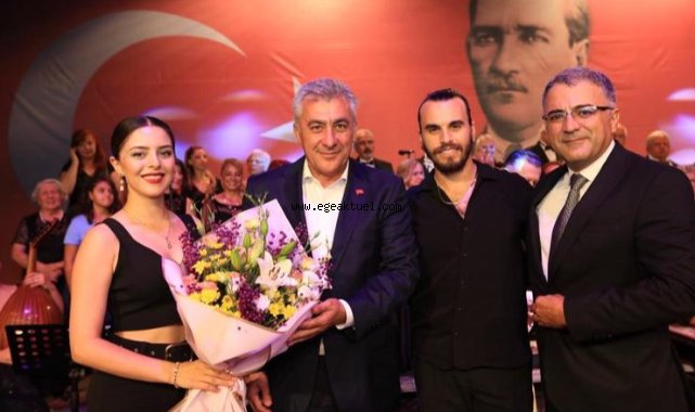 Güzelbahçe Belediyesi’nden Zafer Korteji ve Konser