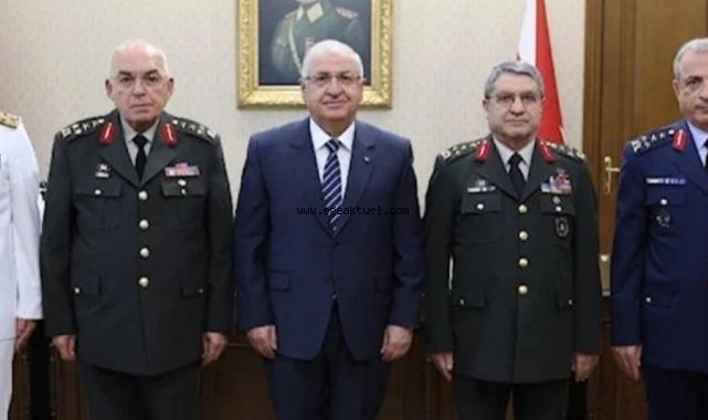 Kara Kuvvetleri Komutanlığı’nda devir-teslim