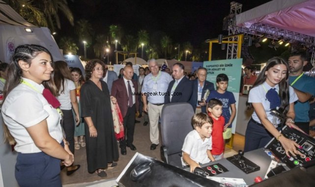 Başkan Soyer 92. İzmir Enternasyonal Fuarı’nda ziyaretçilerle buluştu