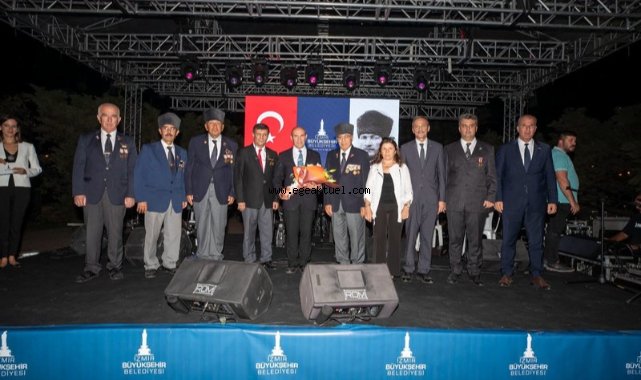“Bu topraklarda huzur içinde yaşıyorsak size borçluyuz”