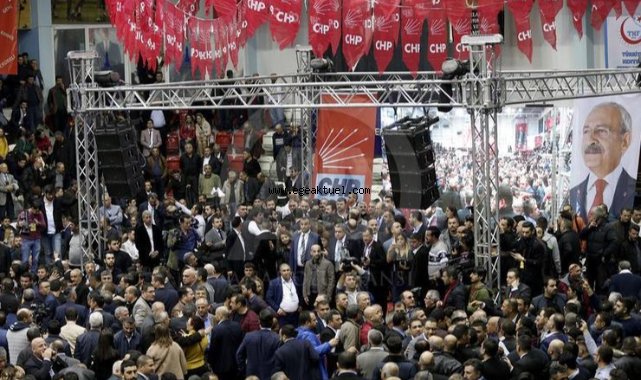 CHP İzmir'de kongre öncesi çarşaf-blok liste tartışması