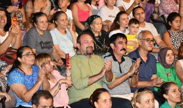 Çiğli’de Zafer Coşkusu Yeni Türkü ile Kutlandı