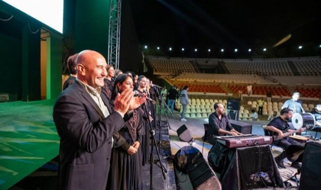 Hatay Medeniyetler Korosu'ndan 92. İEF'de teşekkür konseri