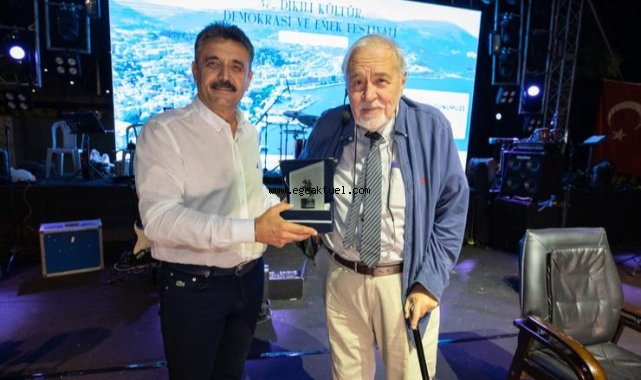 İlber Ortaylı ve Funda Arar Dikili'yi Salladı