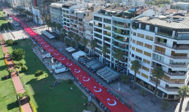 ​İzmir’de 101. kurtuluş yıldönümü coşkusu