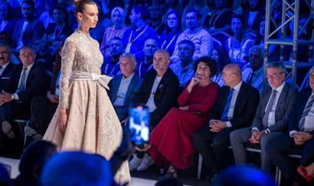 İzmir fuarlarıyla moda sektörüne yön veriyor