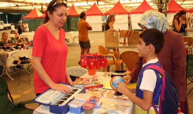 Karşıyaka’da yeniden kullanım kültürü yaygınlaşıyor