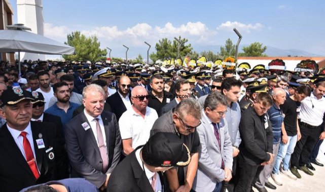 Kemalpaşa Şehidini Uğurladı