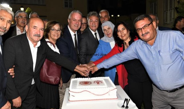 Bornova’da “Muhtarlar Günü” kutlandı