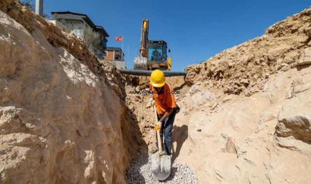 Foça’nın altyapı ağı genişliyor