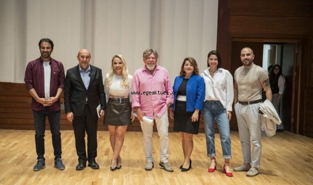 Soyer: “Barışa sımsıkı sarılmalıyız”