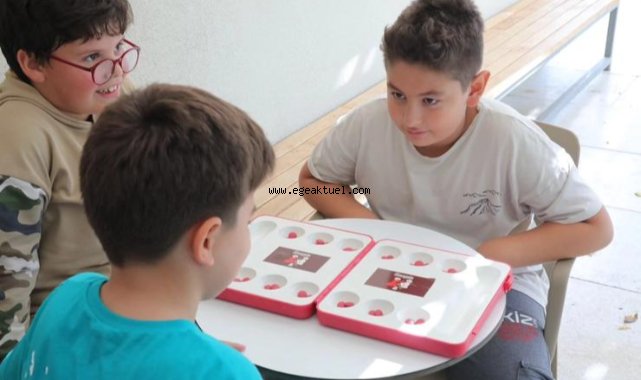 Bayraklı’da çocuklar akıl ve zeka atölyelerinde buluştu