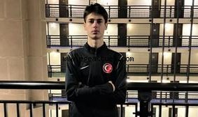 Bornova’nın gururu Bekir Osmanoğlu