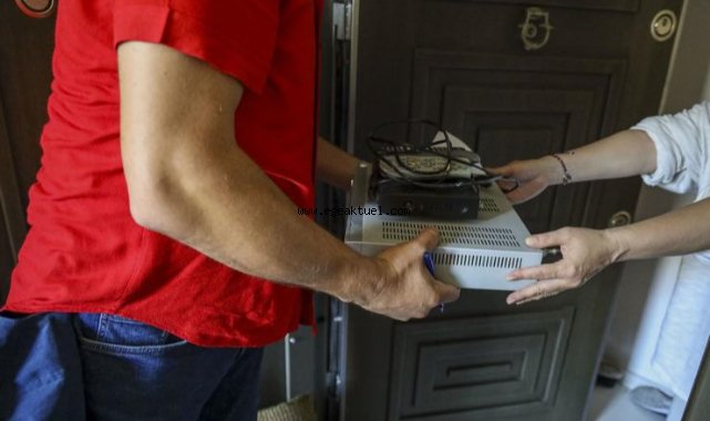 Karşıyaka’da “Elektronik Atıklar Tablete Dönüşsün” kampanyası sürüyor