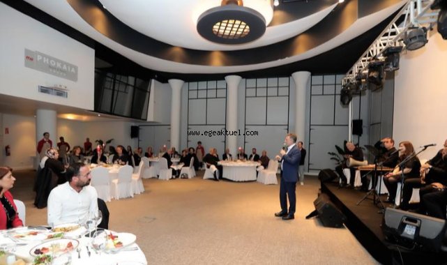 Bayraklı’nın muhtarları Başkan Sandal’ın yanında