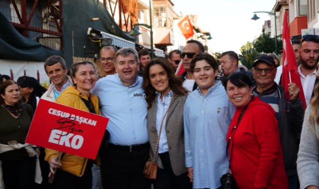 Çeşme’de Başkan Oran’dan miting gibi adaylık açıklaması