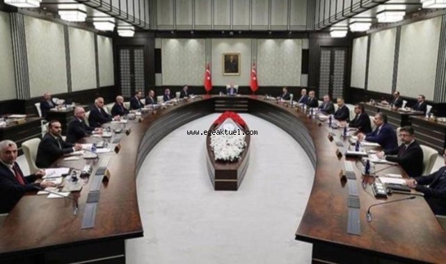 Gözler Kabine’de