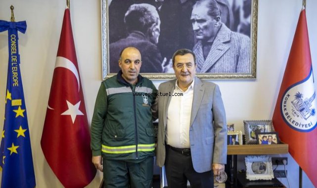 Başkan Batur’dan örnek çalışana teşekkür