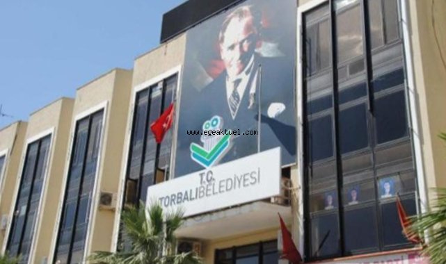 "Birileri belediyeyi AKP’ye teslim etmek istemektedir!"