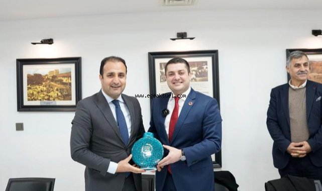 CHP'li Övünç Demir'den Torbalı Ticaret Odası'na ziyaret